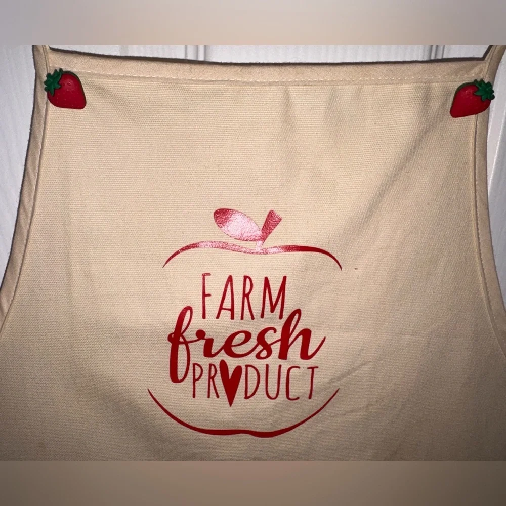 “Farm Fresh Product” Apron with strawberry details OS
